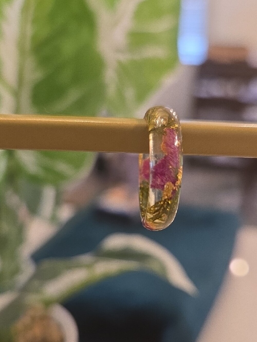 Pink Floral Resin Ring with Gold Leaf Inlay Size 8.5 - Picture 3 of 3